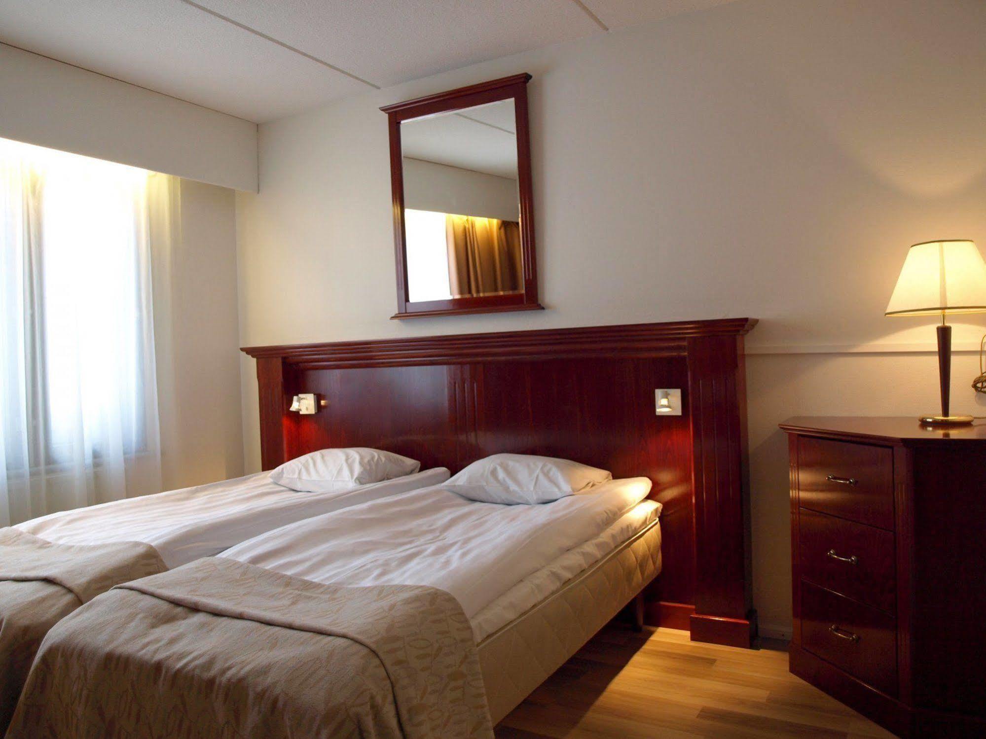 Lapland Northern Lights Hotel Ilveslinna Ranua Εξωτερικό φωτογραφία