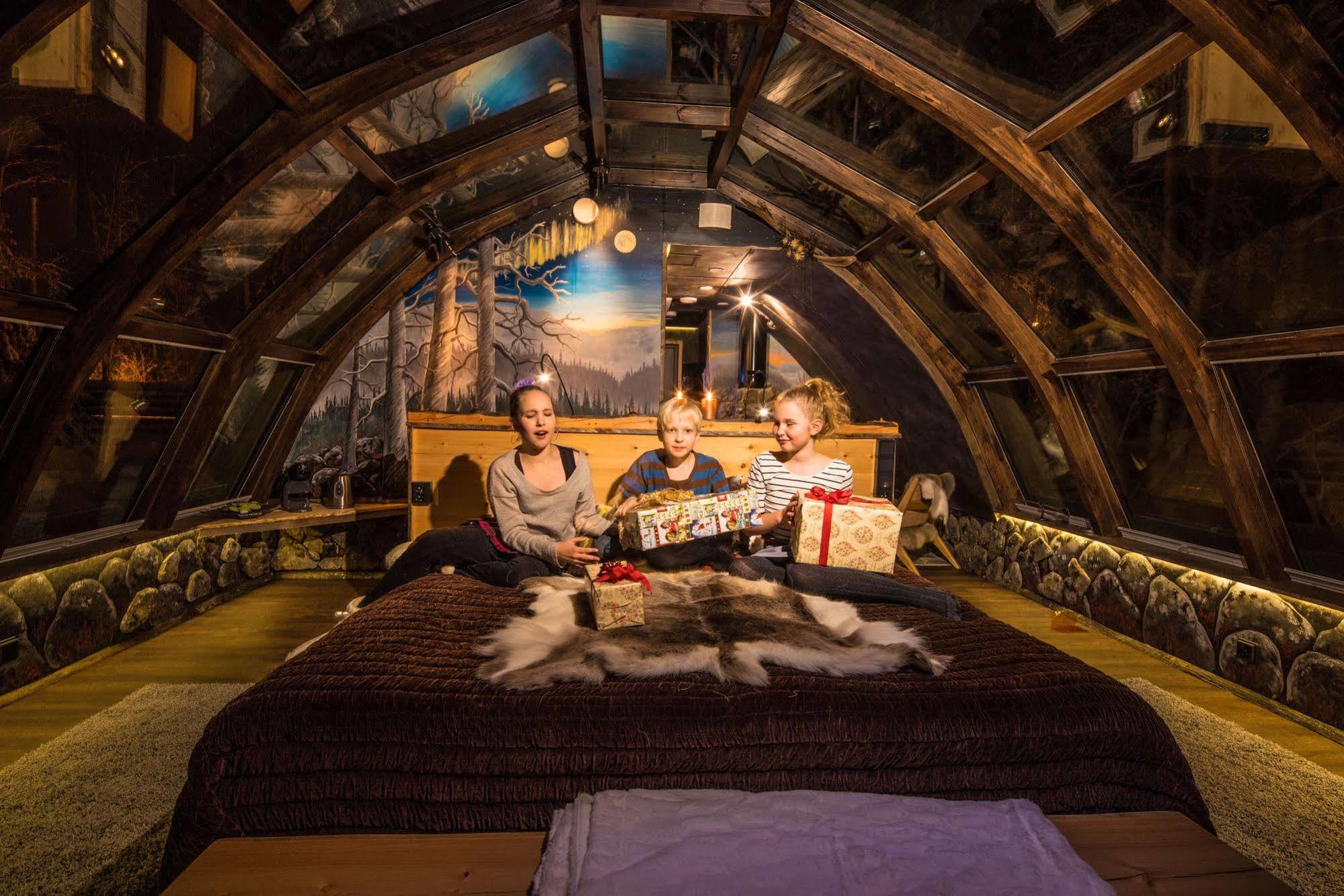 Lapland Northern Lights Hotel Ilveslinna Ranua Εξωτερικό φωτογραφία